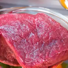 Ile czasu rozmraża się kurczak? Sprawdź najskuteczniejsze metody