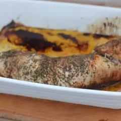 Jak długo piec polędwiczkę wieprzową w piekarniku, aby nie wyschła?