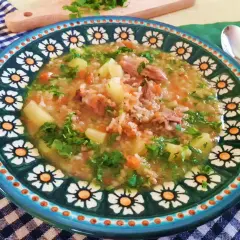 Jaka zupa na golonce? Sprawdź pyszne przepisy na sycące dania