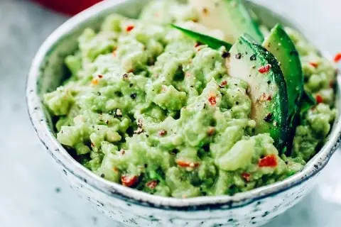 Guacamole do czego - odkryj najlepsze potrawy i przekąski z guacamole