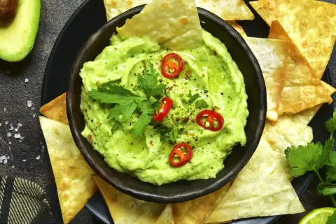 Jak zrobić sos guacamole, który zachwyci Twoich gości i nie zawiedzie