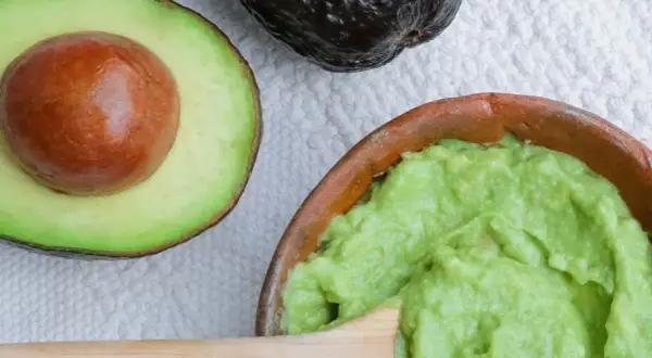 Jak przygotować guacamole, które zaskoczy Twoich gości smakiem