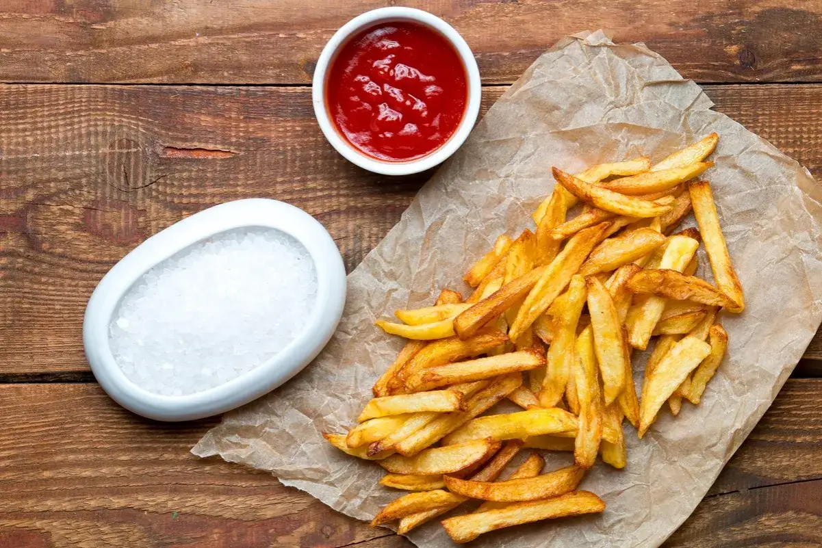 Zdjęcie Ile kcal mają frytki z piekarnika? Zaskakujące różnice w kaloriach